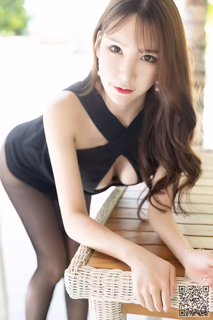 御姐、周于希、黑丝、美臀