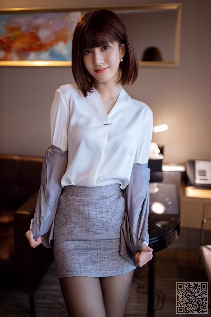 秘书、林文文、黑丝、美腿、搔首弄姿