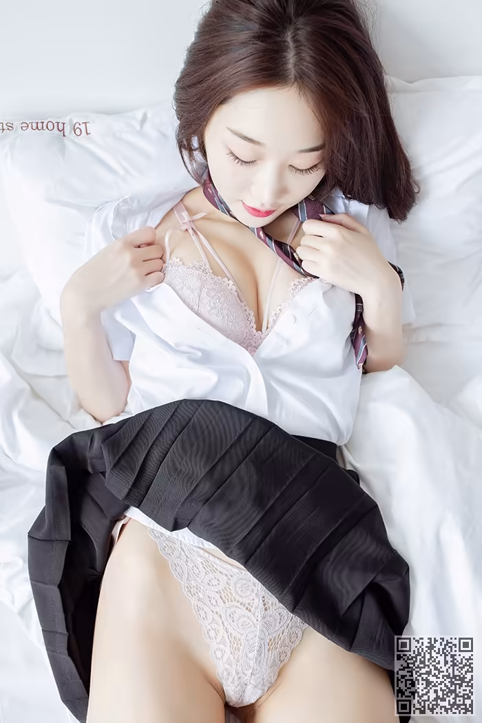 学妹、小九月、黑丝