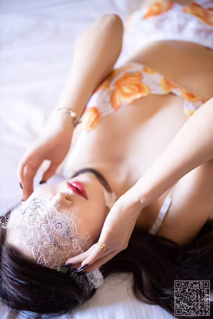 美人、杨晨晨、蕾丝内衣