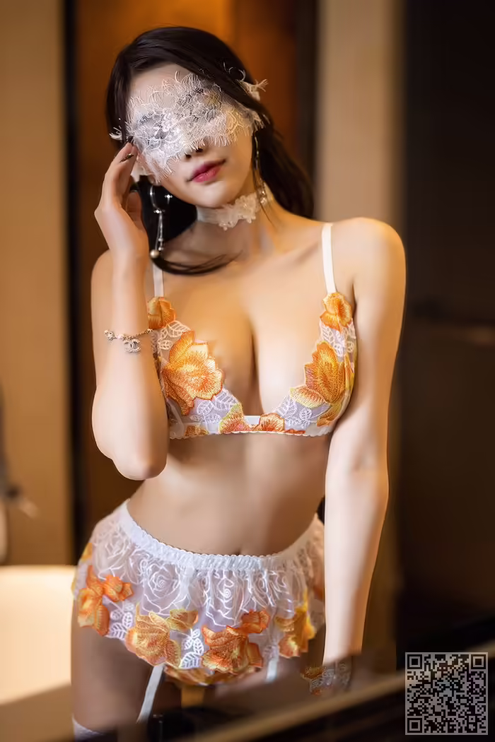 美人、杨晨晨、蕾丝内衣