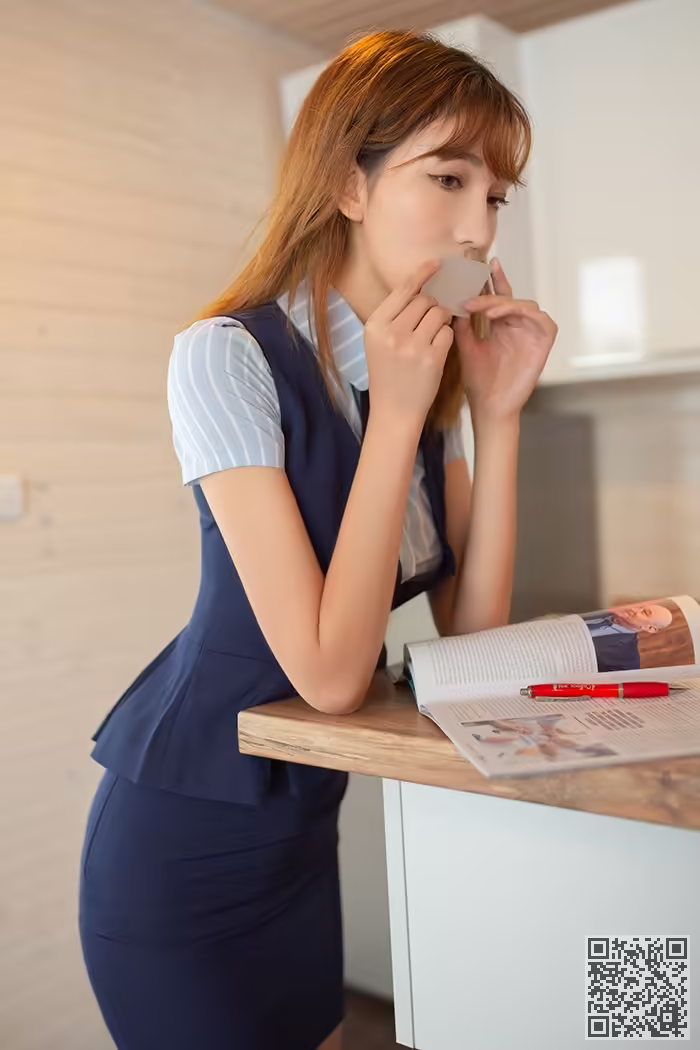 总裁、阿朱、美腿、酥胸