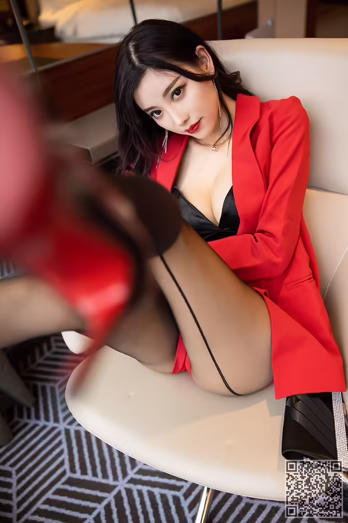 秘书、杨晨晨、长腿、酥胸