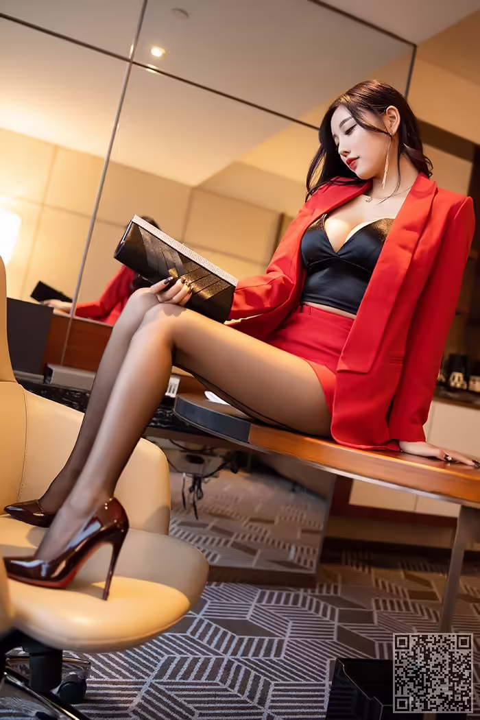 秘书、杨晨晨、长腿、酥胸
