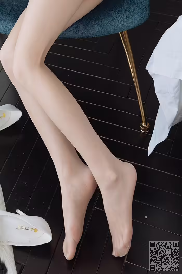 秘书、周于希、半裸、蜜臀
