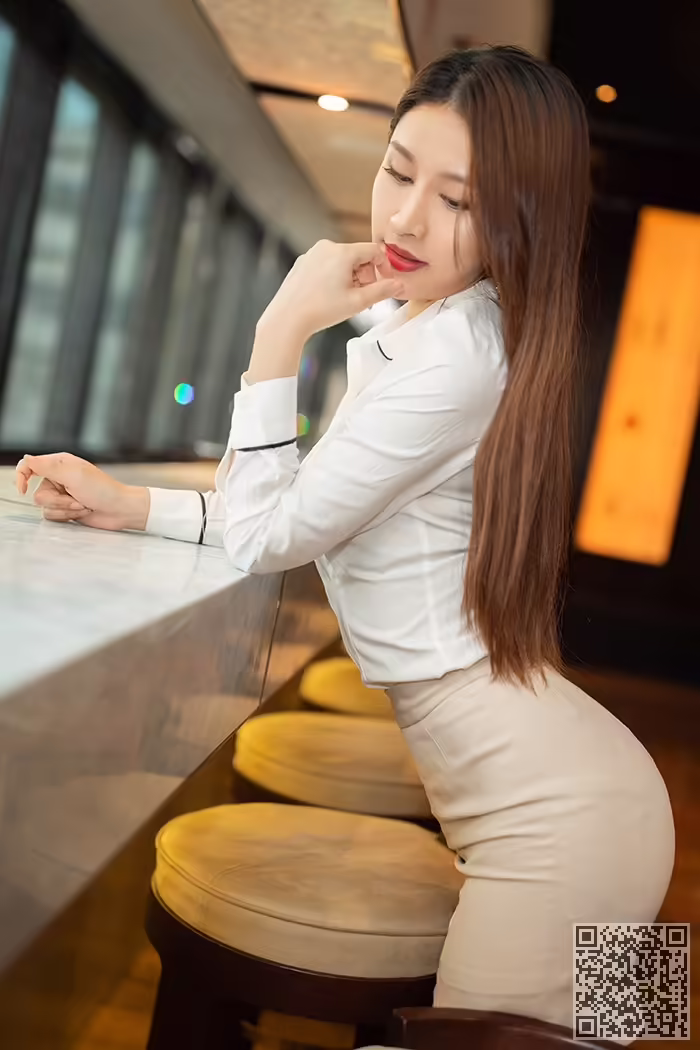 徐安安、肉丝、美脚