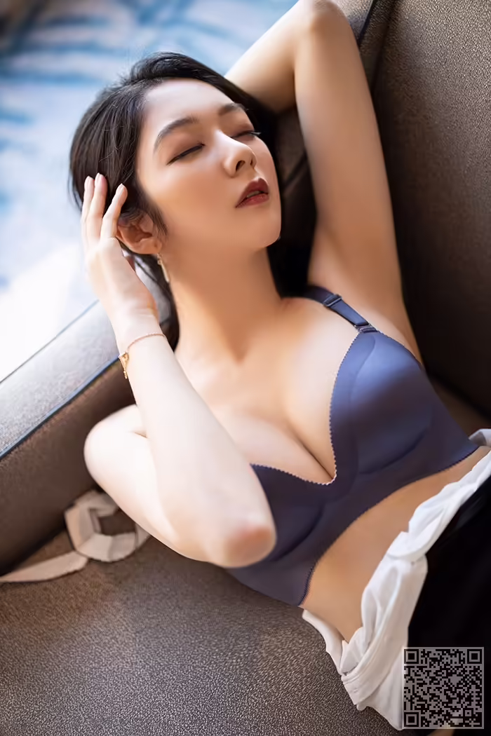 秘书、小热巴、黑丝、高跟