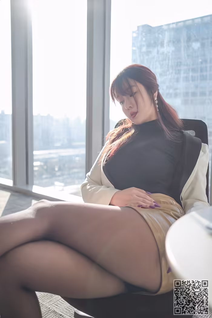秘书、王雨纯、黑丝、包臀、豪乳
