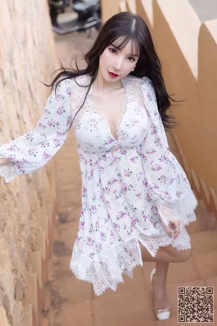 玉女、周于希、蕾丝、撅臀