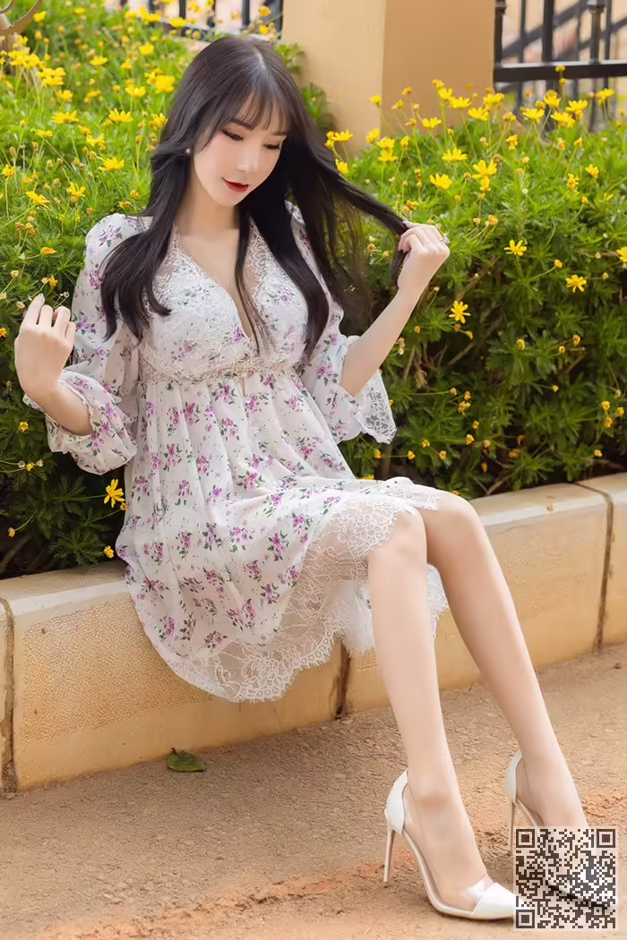 玉女、周于希、蕾丝、撅臀