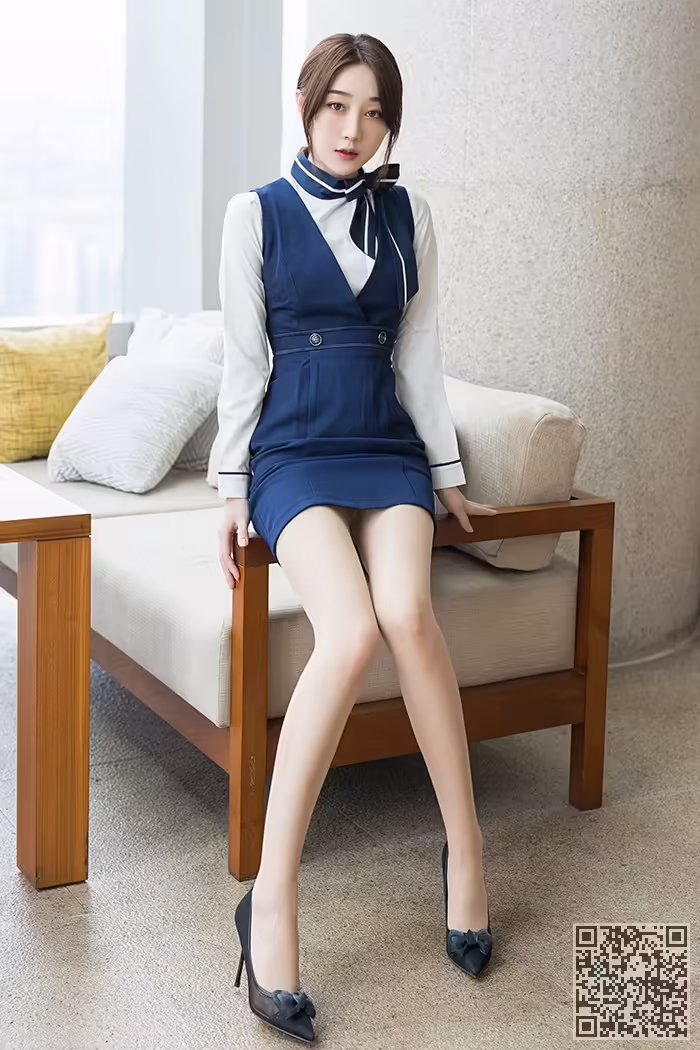 服务员、九月生、美臀