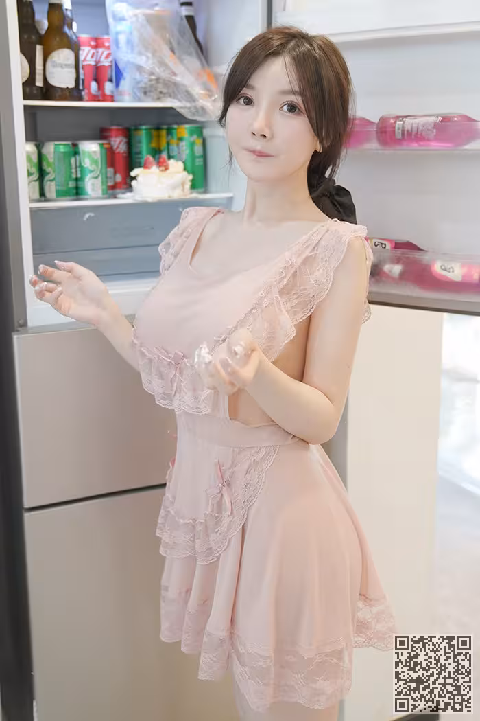 极品厨娘糯美子丝滑巨乳飘香四溢
