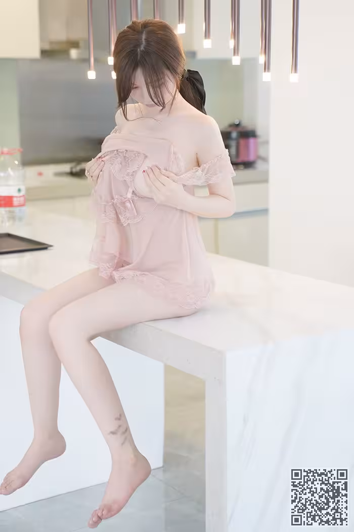 极品厨娘糯美子丝滑巨乳飘香四溢