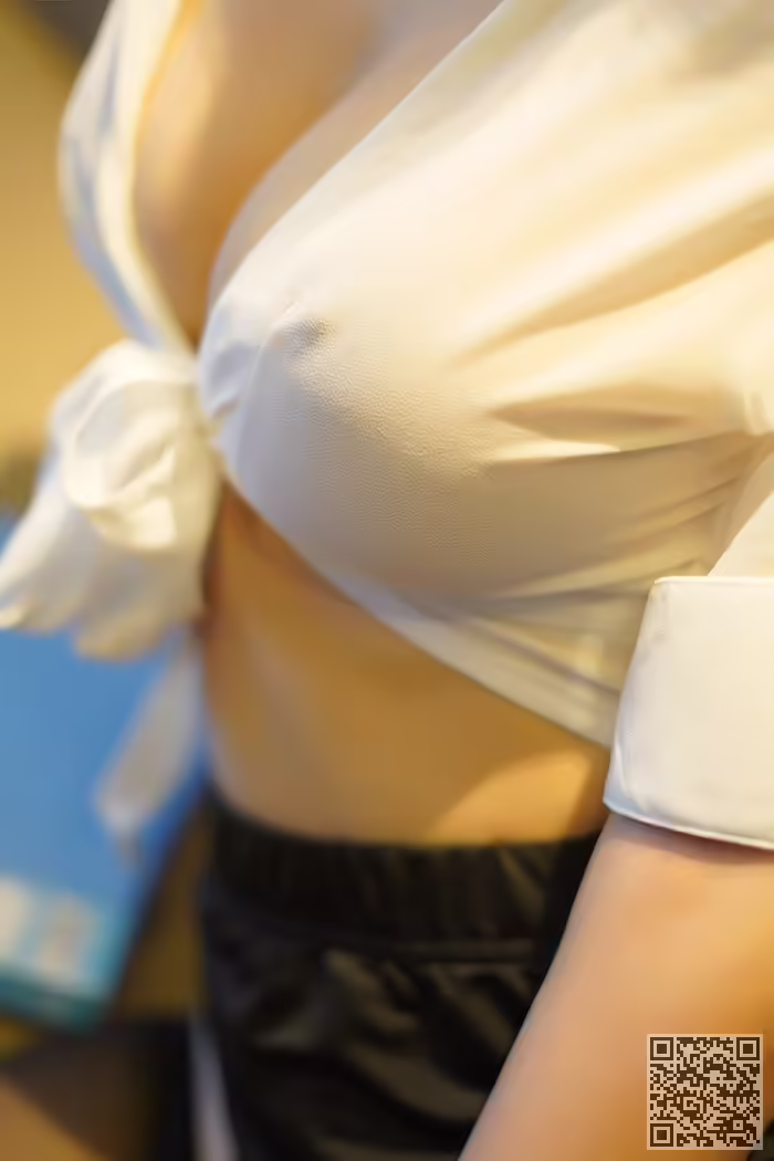 秘书、田小燕、黑丝、高跟、美乳