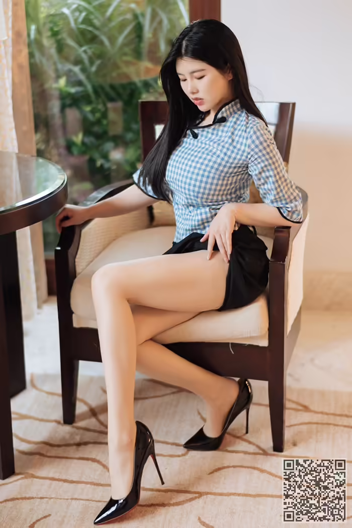 丰腴、嫩模、娜露、巨乳、长腿