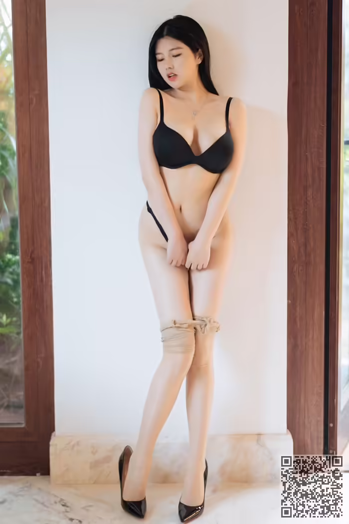 丰腴、嫩模、娜露、巨乳、长腿