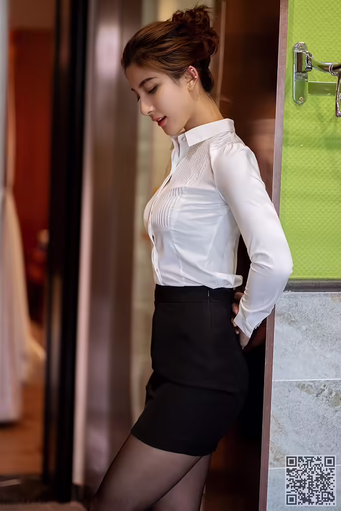 美人、林文文、黑丝、制服