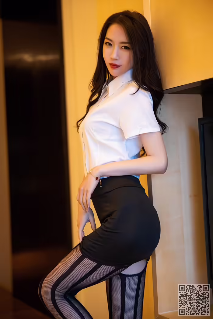 风骚、秘书、梦心月、美臀
