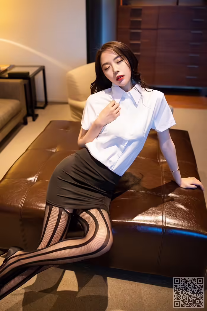 风骚、秘书、梦心月、美臀
