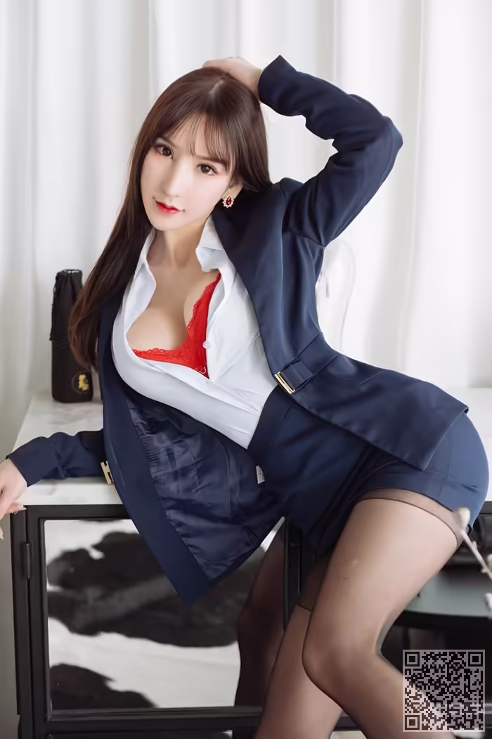 秘书、周于希、酥胸、撩人