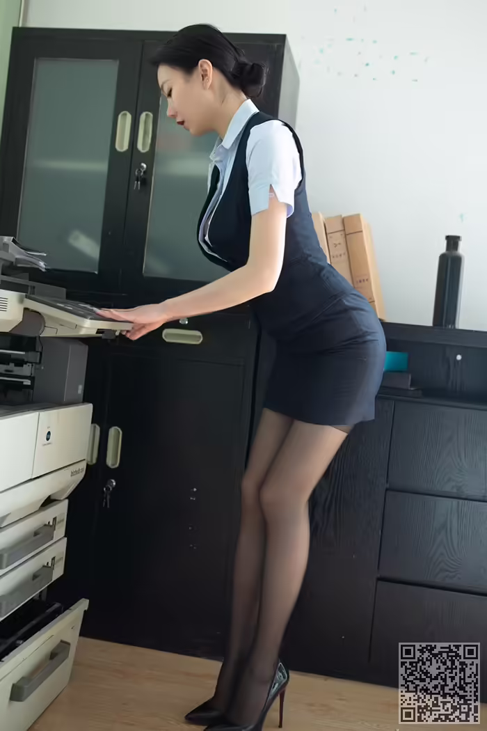 私人秘书、安然、制服诱惑、美乳