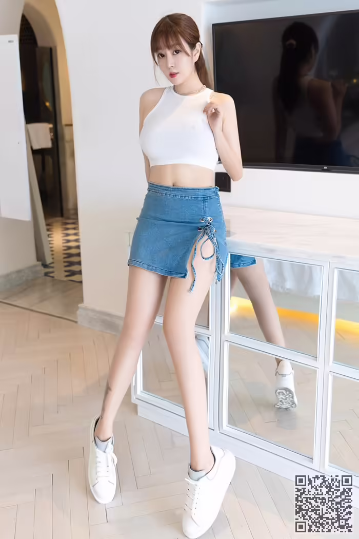 王雨纯、爆乳、若隐若现