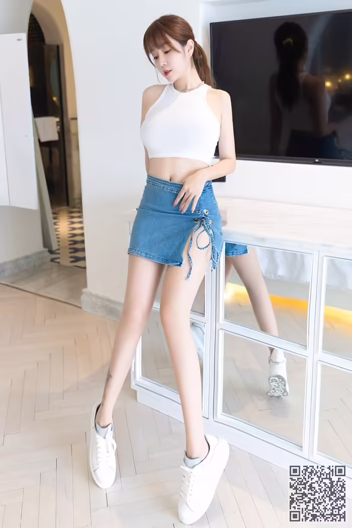 王雨纯、爆乳、若隐若现