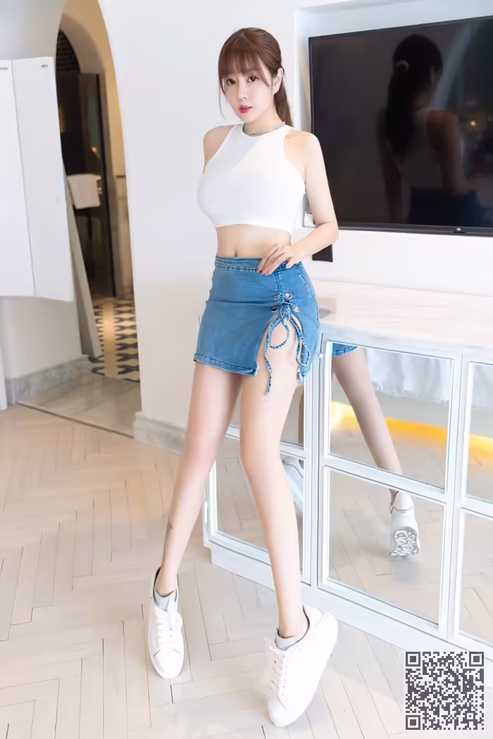 王雨纯、爆乳、若隐若现