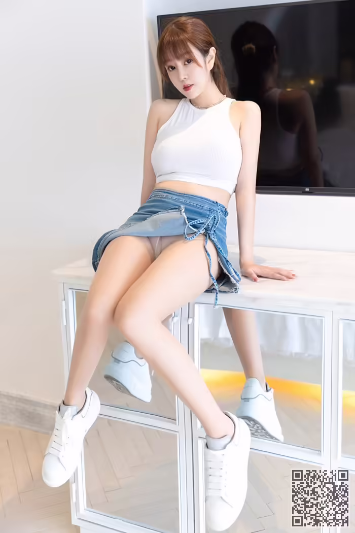 王雨纯、爆乳、若隐若现