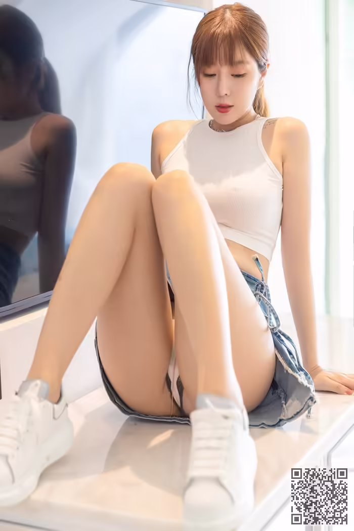 王雨纯、爆乳、若隐若现