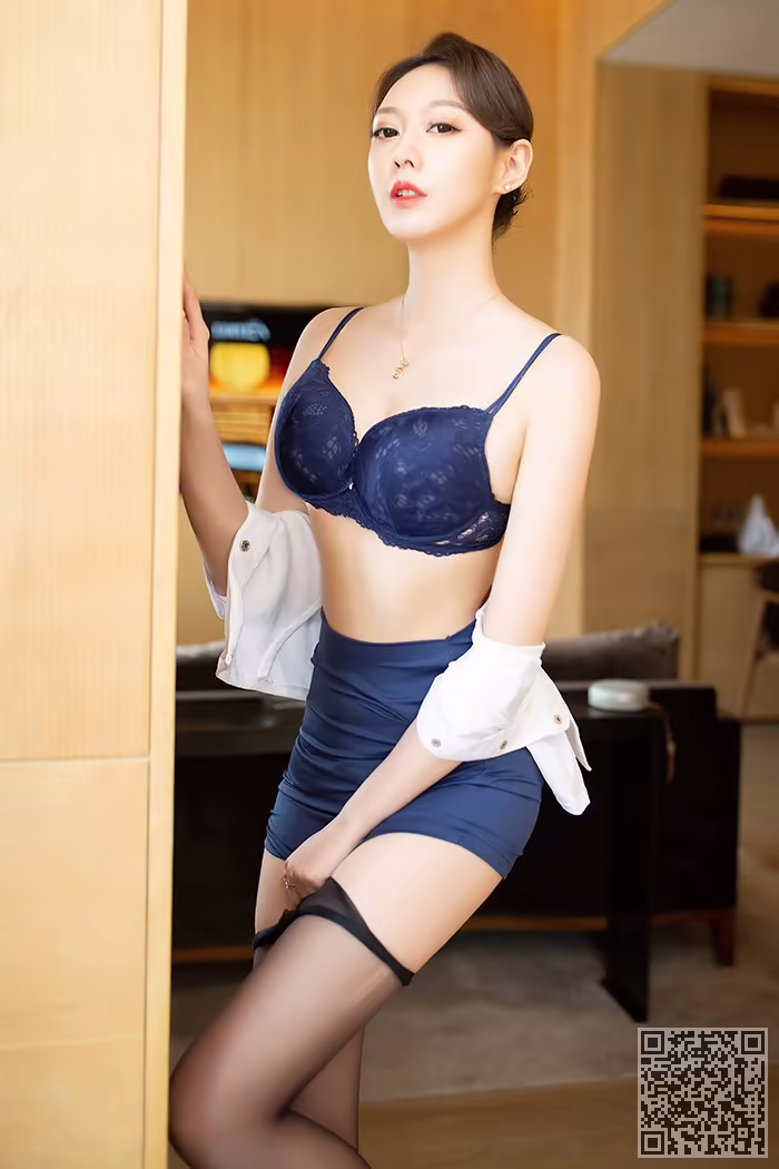 宅男女神、艺轩、黑丝、玉足
