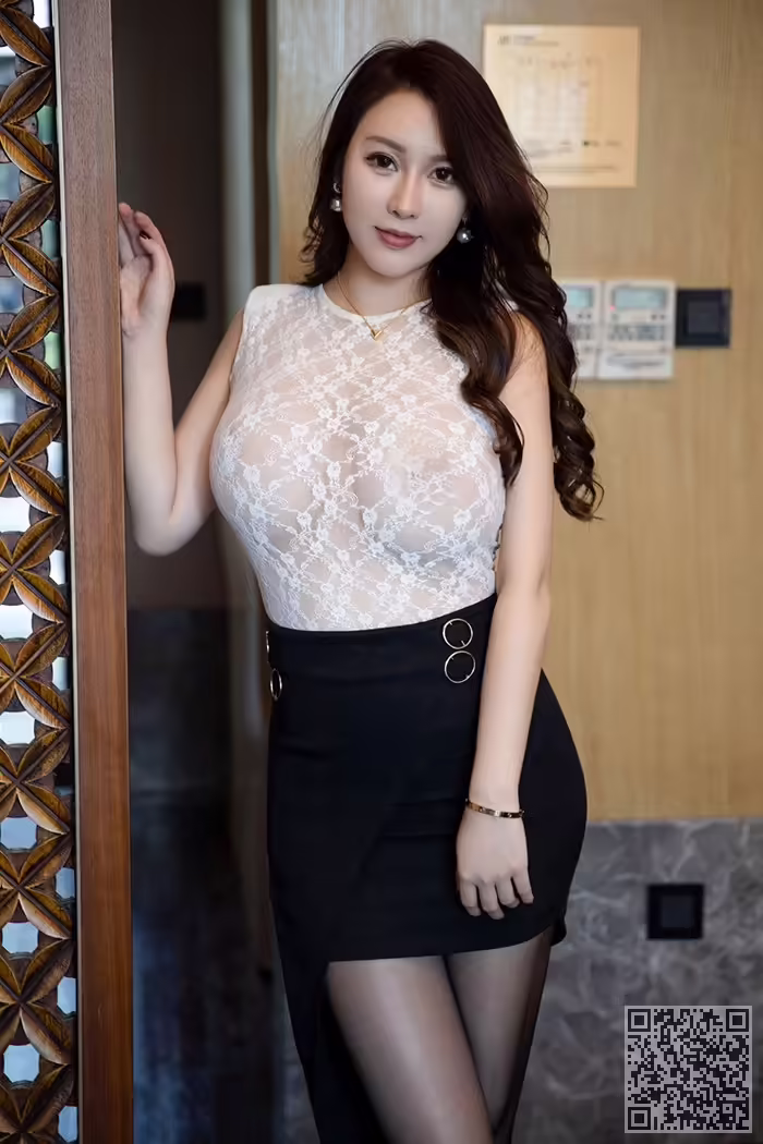 女皇、尤妮丝、爆乳、若隐若现