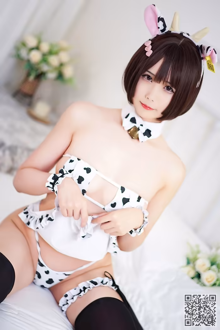 奶牛、女仆、晓美嫣
