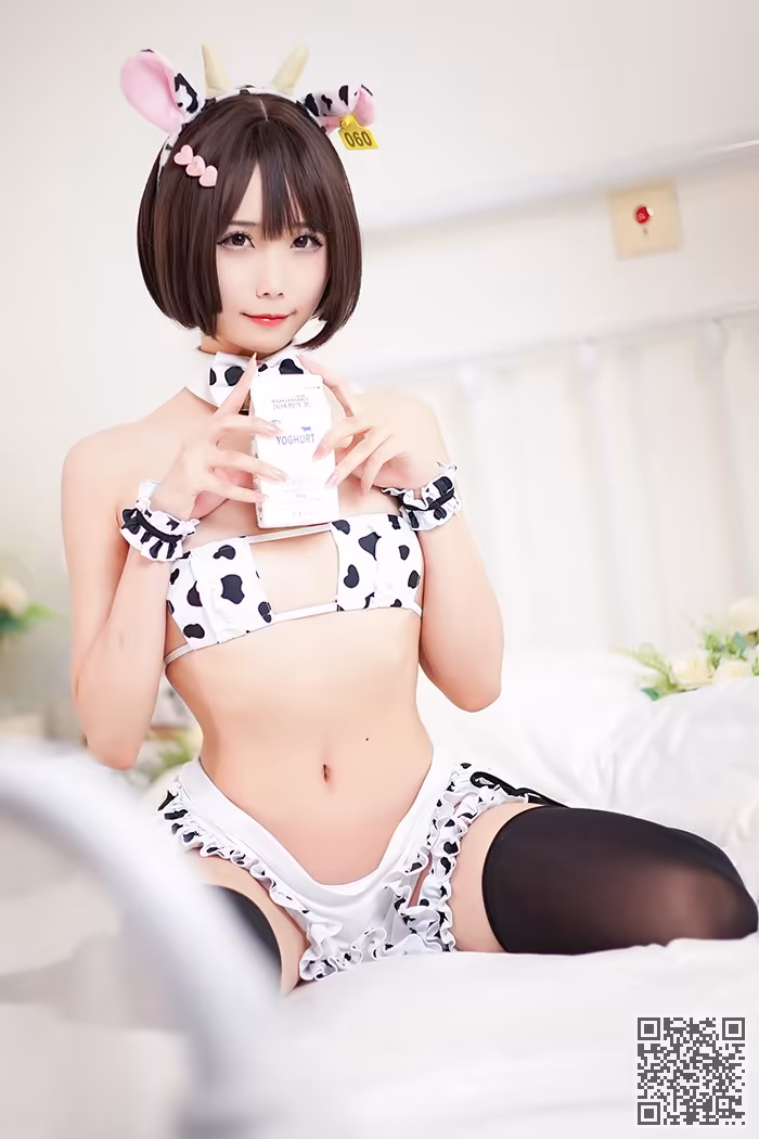 奶牛、女仆、晓美嫣