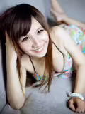 花裙子美丽的女人美丽的私人照片