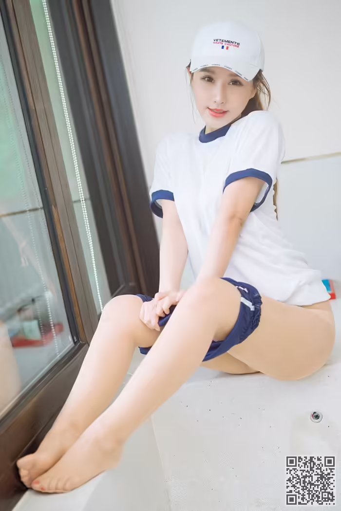 徐安安、肉丝、蜜臀