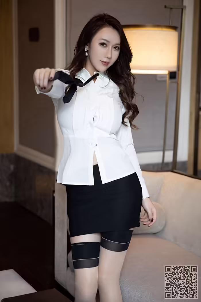 白领、尤妮丝、尤物、袒胸露乳
