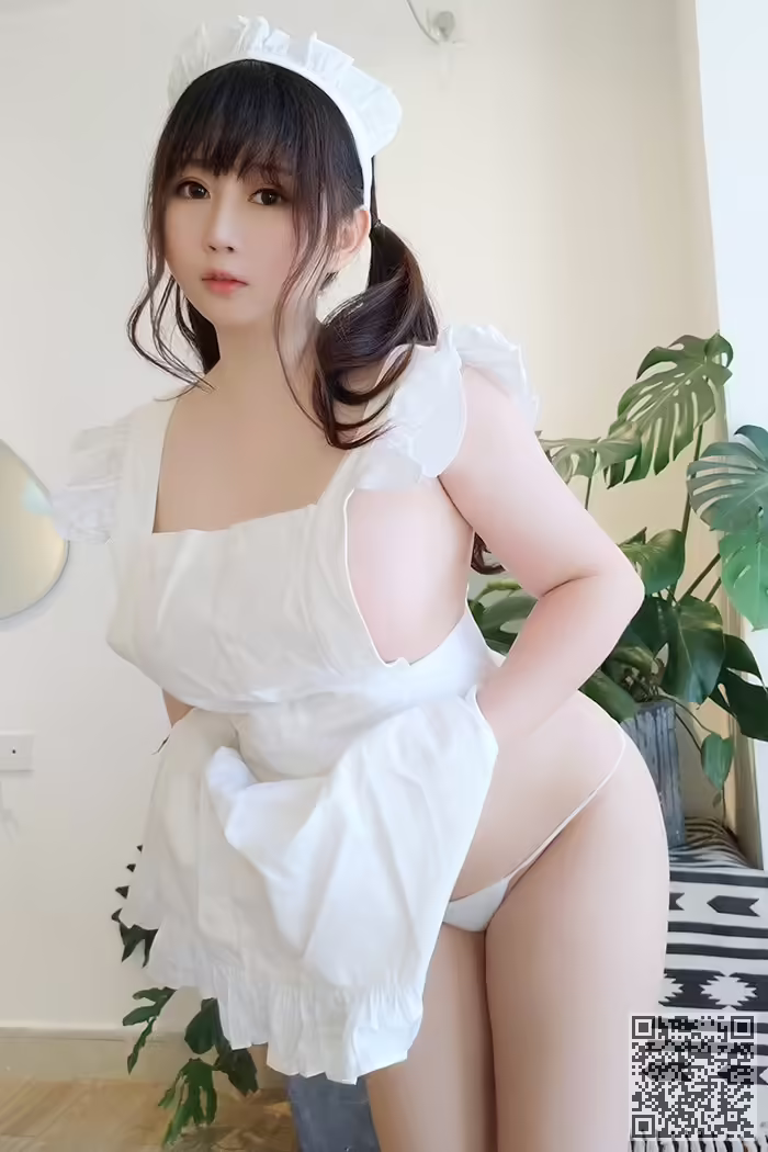 厨娘、依酱、巨乳、侧漏
