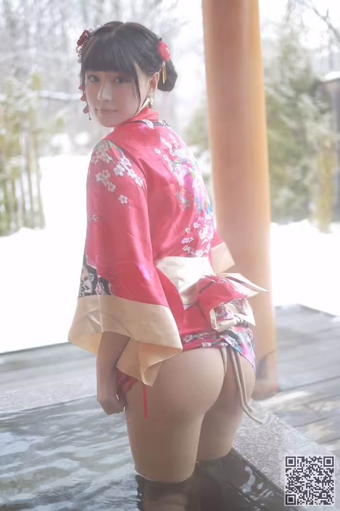 娇娘、朱可儿、裸身