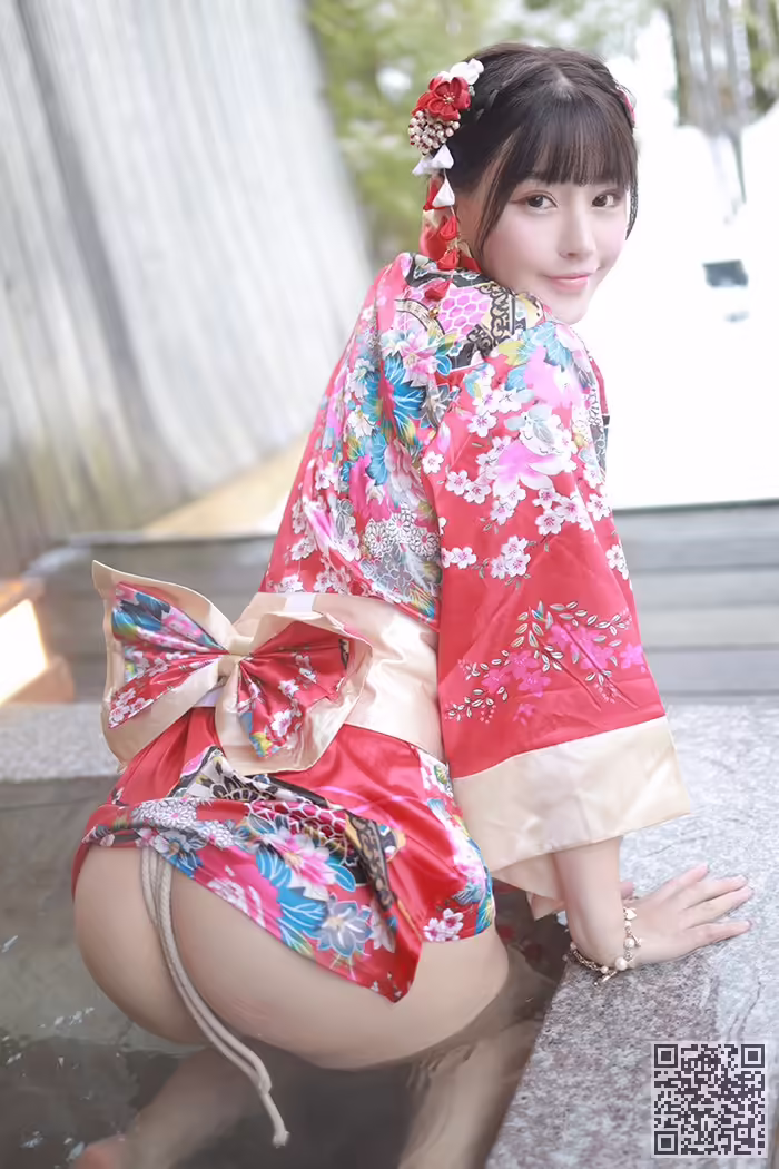 娇娘、朱可儿、裸身