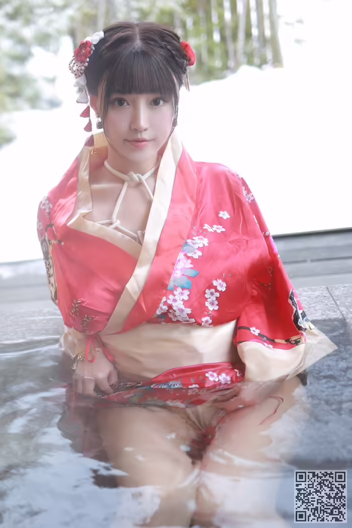娇娘、朱可儿、裸身