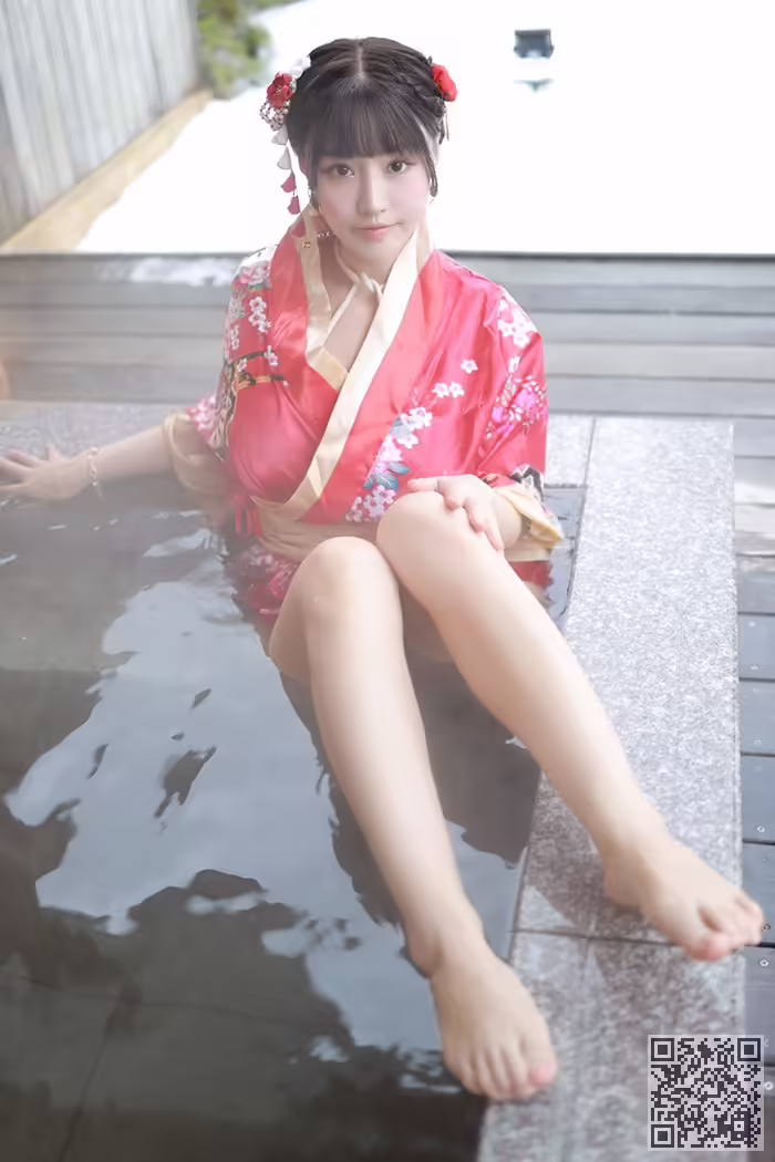娇娘、朱可儿、裸身