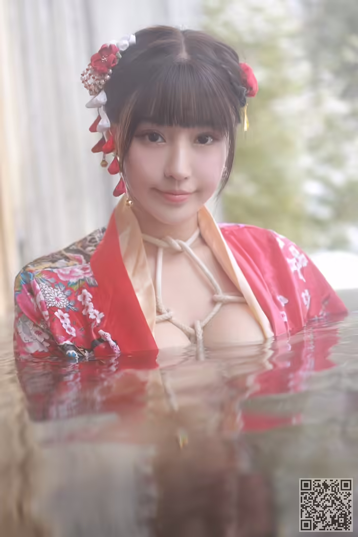 娇娘、朱可儿、裸身