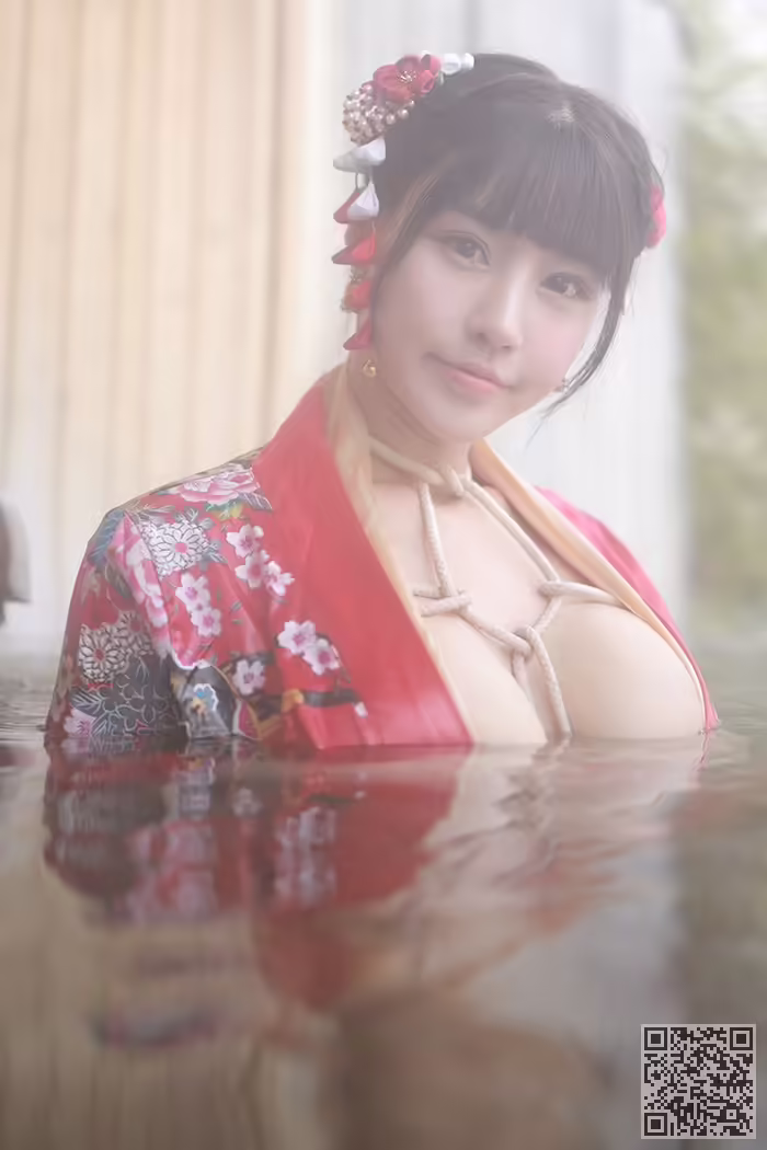 娇娘、朱可儿、裸身