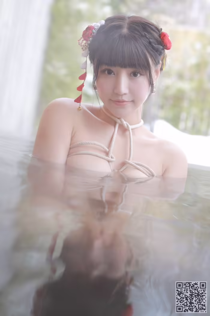 娇娘、朱可儿、裸身