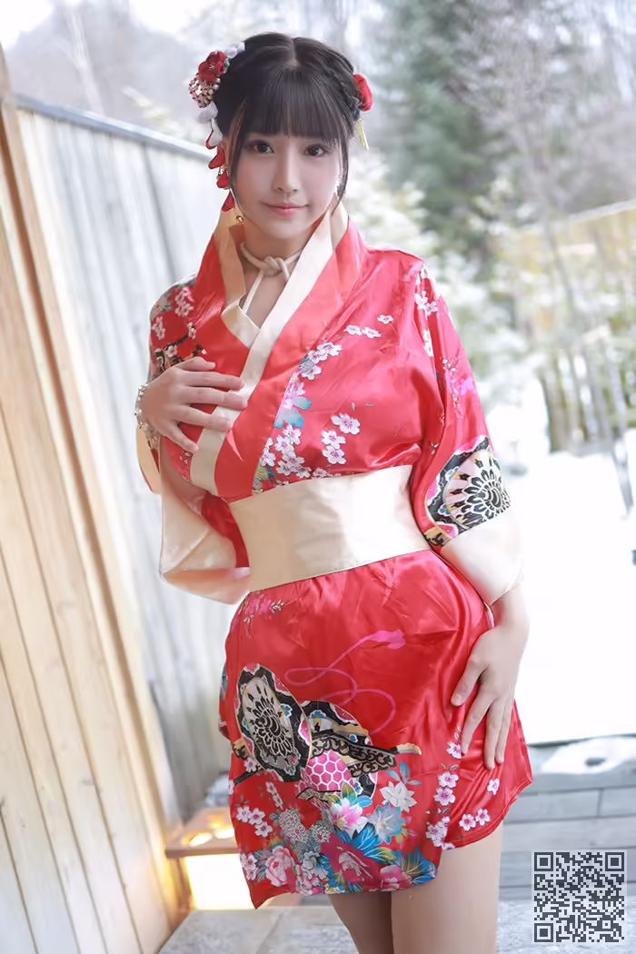 娇娘、朱可儿、裸身