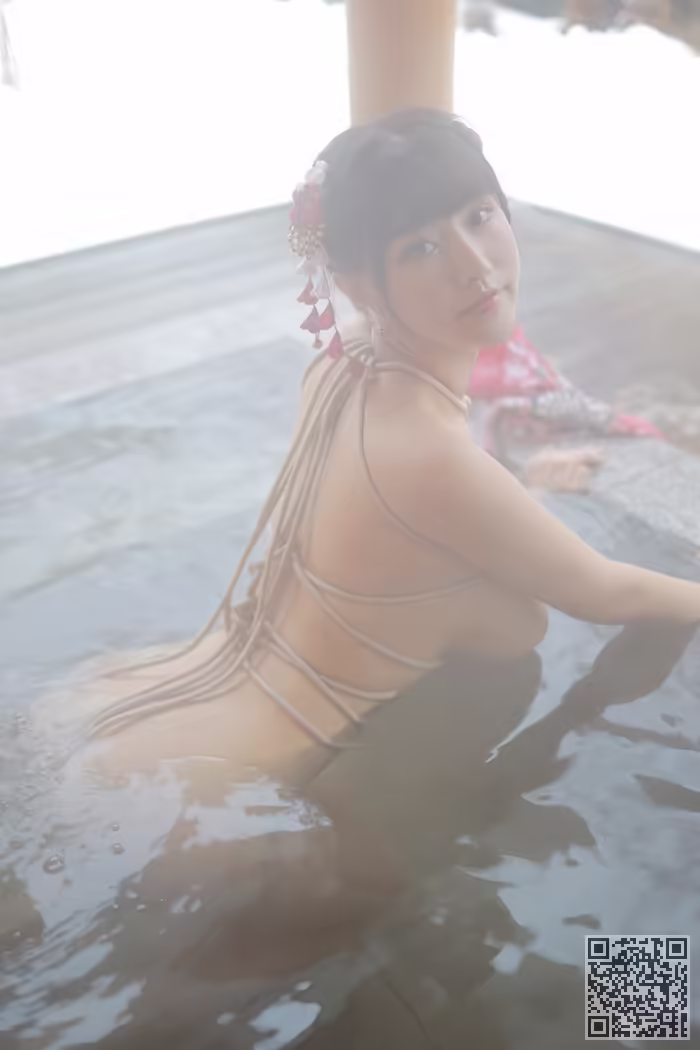 娇娘、朱可儿、裸身