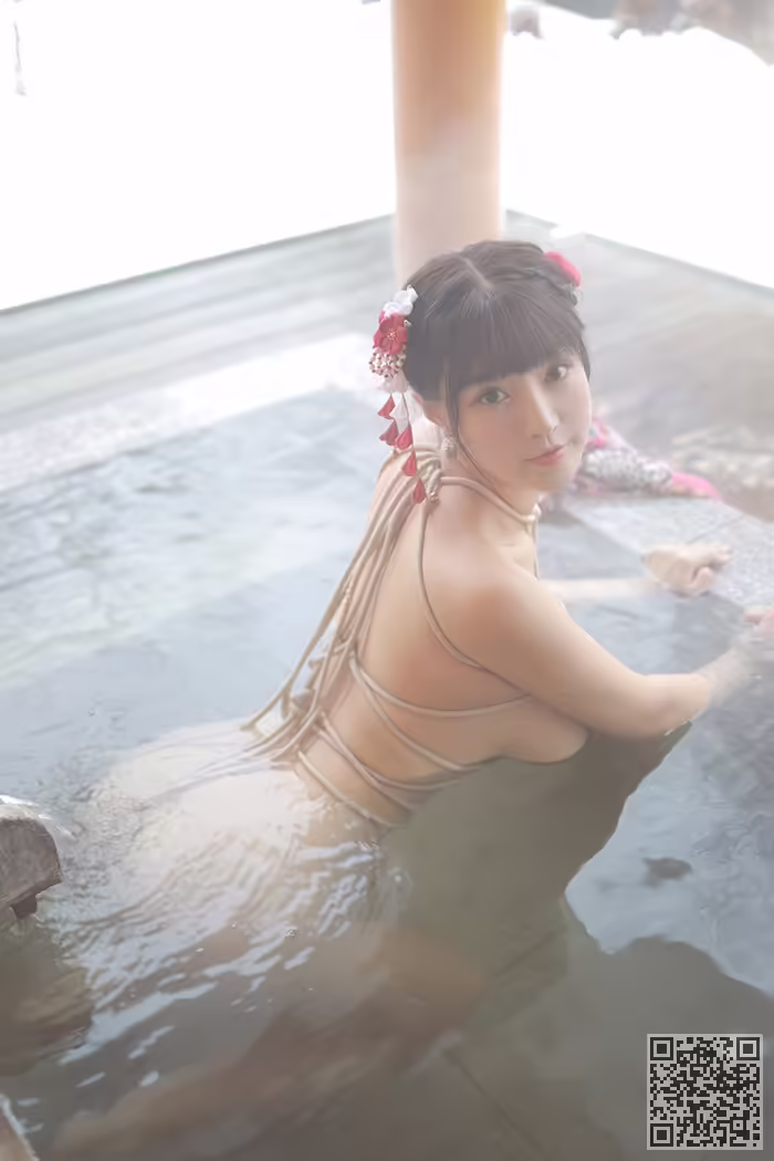 娇娘、朱可儿、裸身