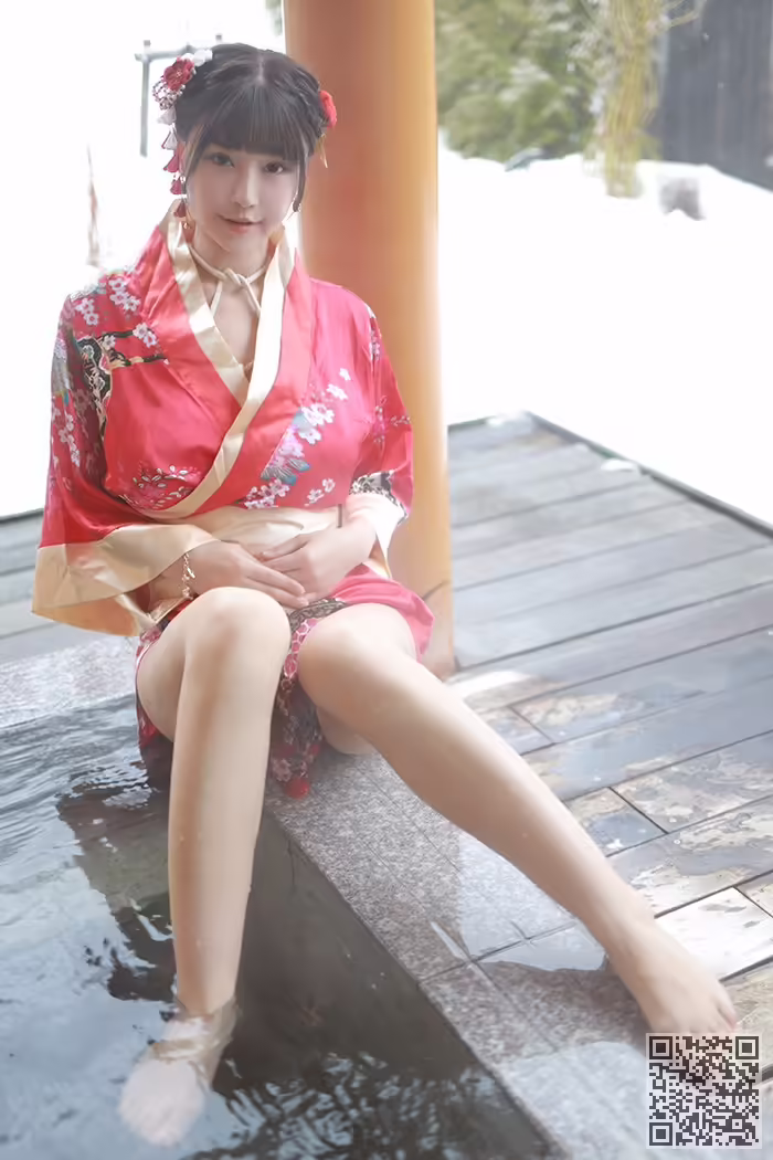 娇娘、朱可儿、裸身