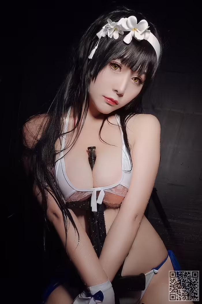 三刀刀、三点式、湿身诱惑
